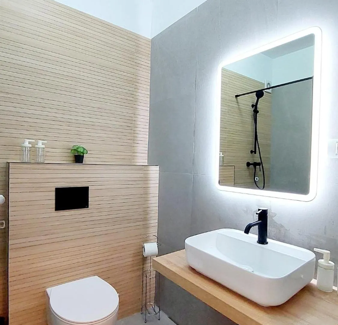 Urban Zen Elegant Apartment & Terrace Bucharest