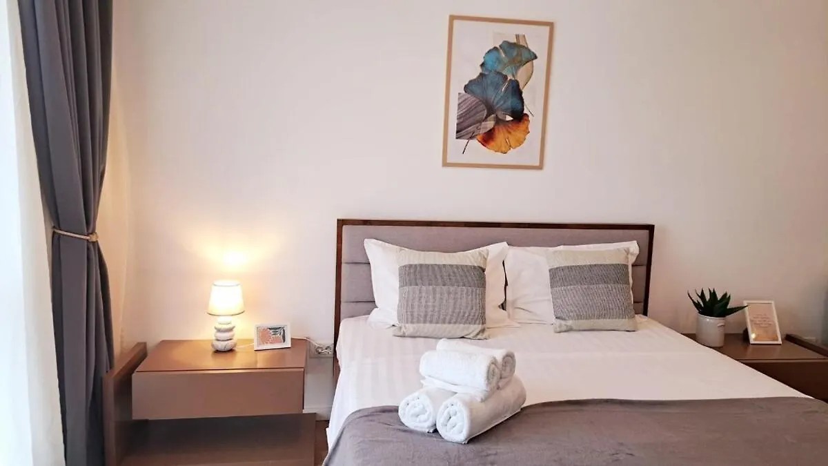 Urban Zen Elegant Apartment & Terrace 부쿠레슈티
